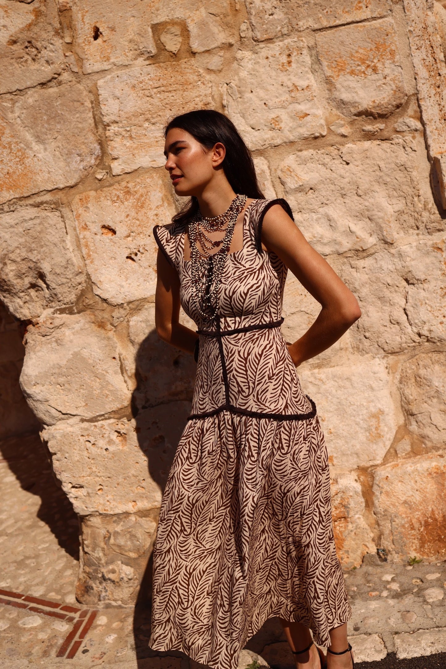 Vestido Galera Hojas lino frontal elegante