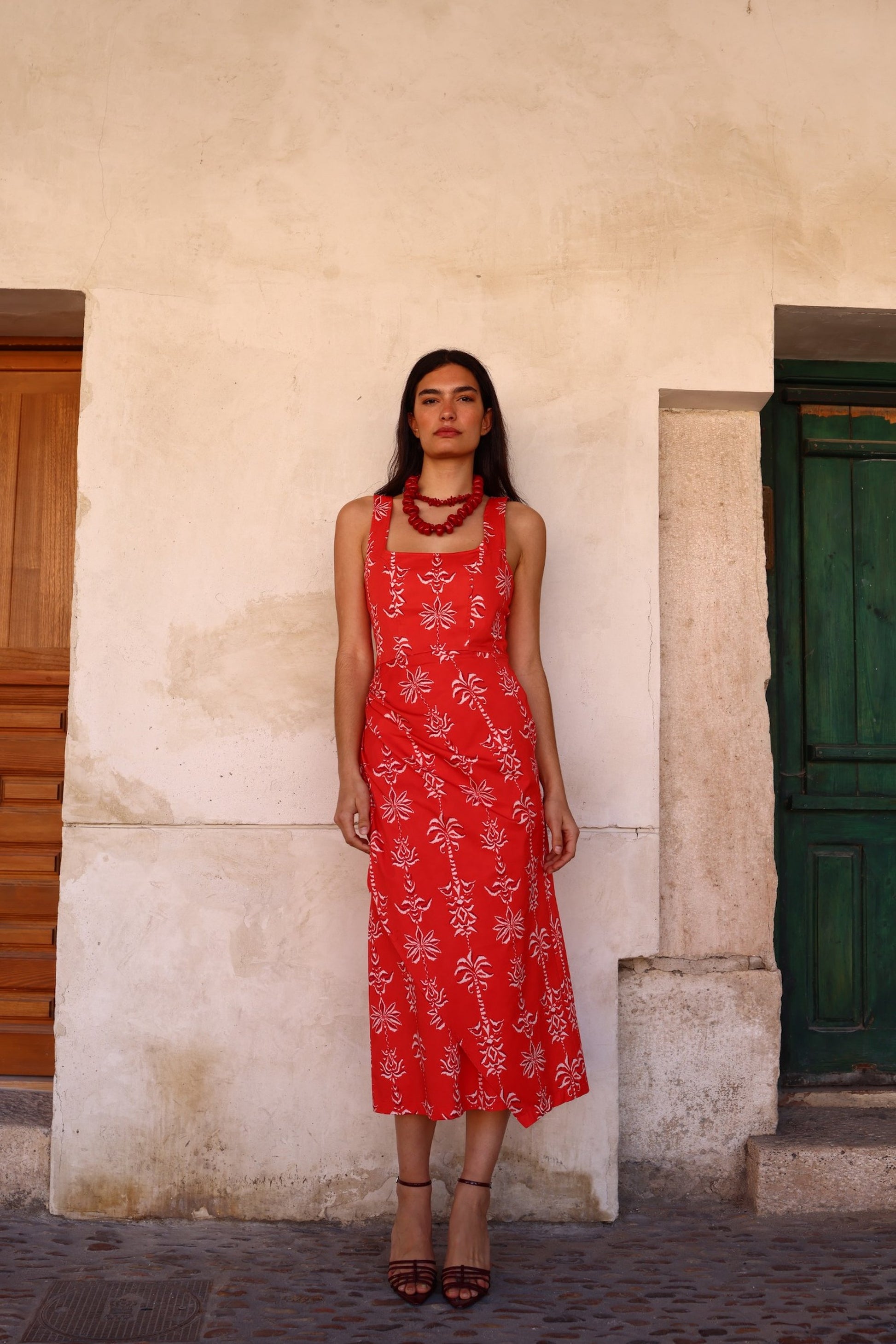 Vestido Bruma coral elegante verano